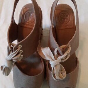 Women's Tory Bruch wedge/platform front laced shoes, brown/camo